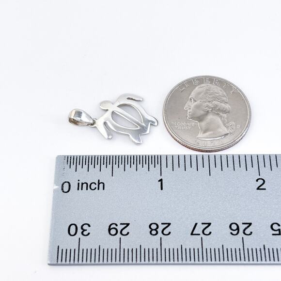 Vintage Sterling Silver 925 Sea Turtle Cutout Pendant - Picture 6 of 6